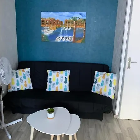 Petite Maisonnette De Nyaraló Gruissan